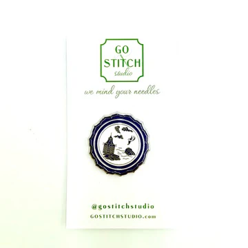 Blue Canton Plate Needle Minder