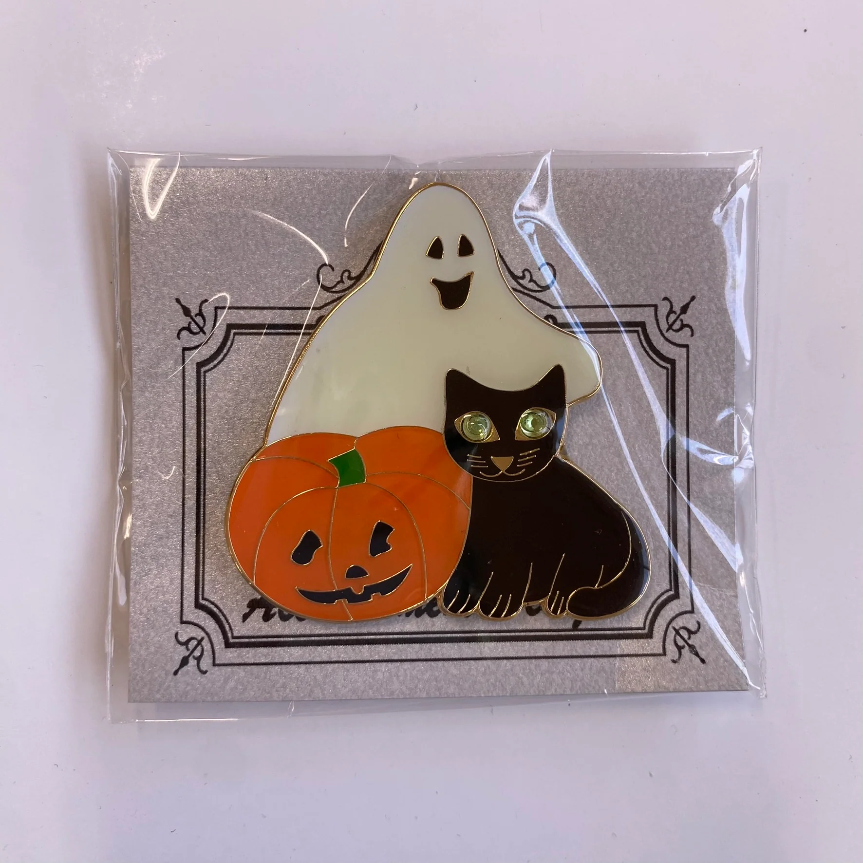 Ghost and Cat Needle Minder