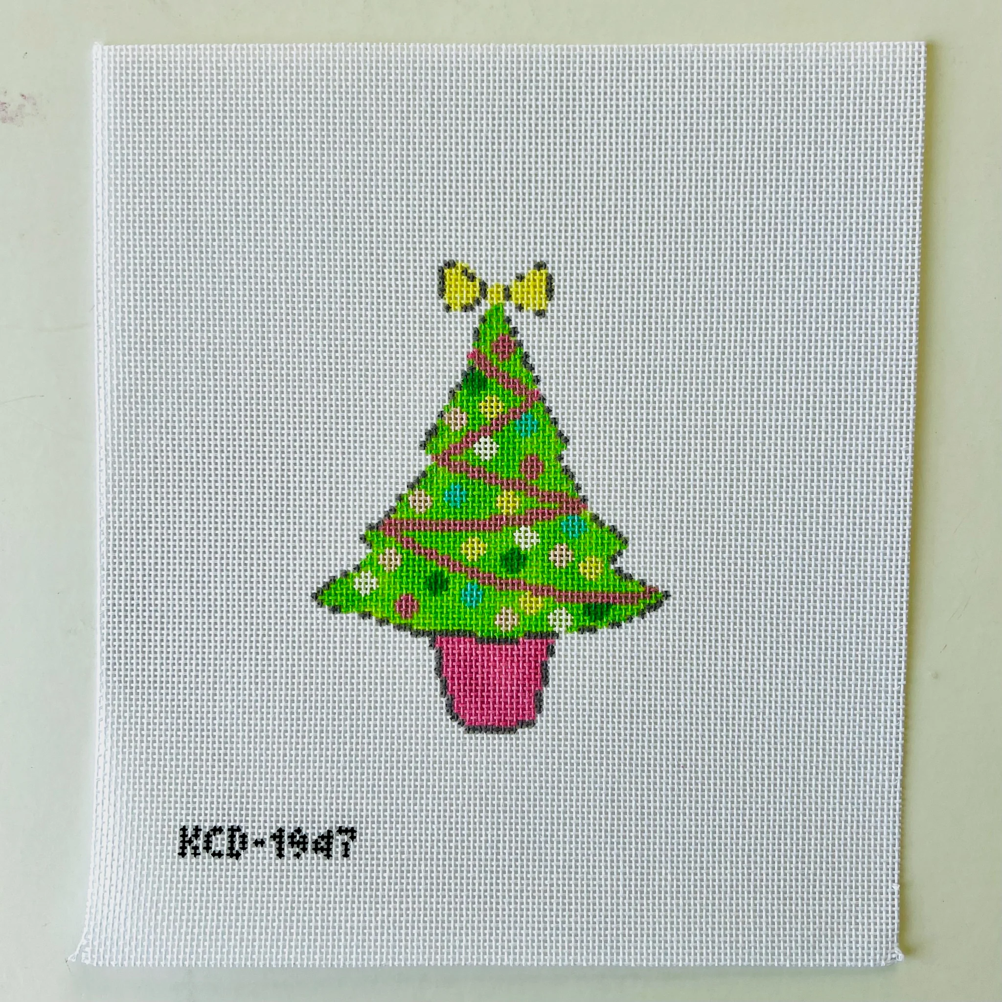 Green Tree with Ornaments