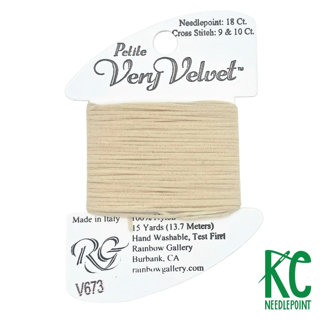 Petite Very Velvet V673 Cream