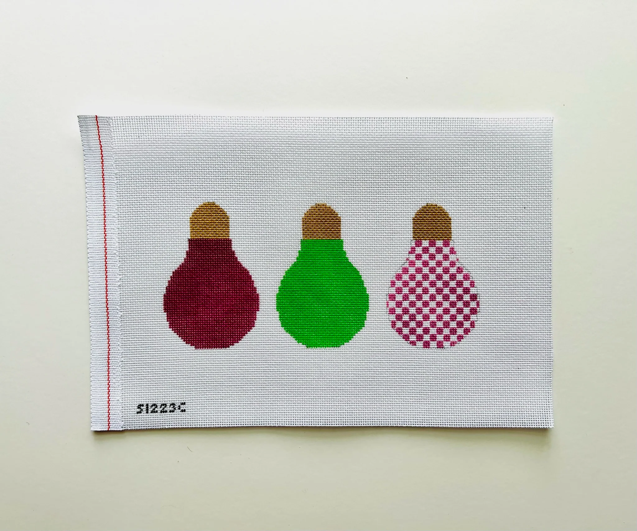 Three Light Bulbs Magenta/Green/Check